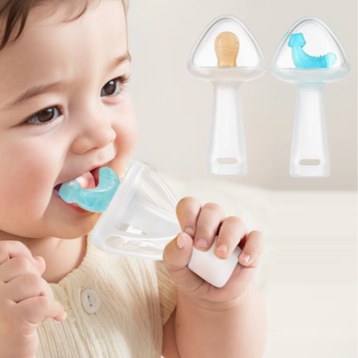 Anti-Dusk Baby Silicone Teether (Moon)